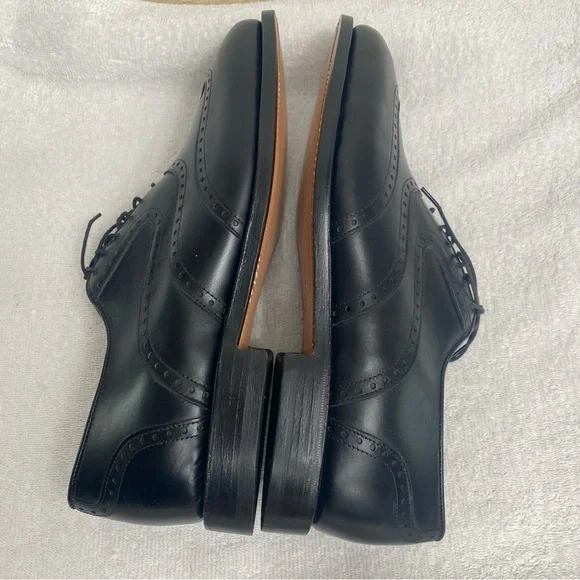 NEW Allen Edmonds Men's McClain Black Leather Wingtip Oxford Size 10.5E Made USA